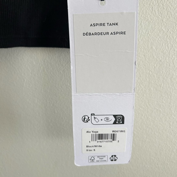 Alo Yoga Ribbed Cropped Tank Top Black - Picture 5 of 5